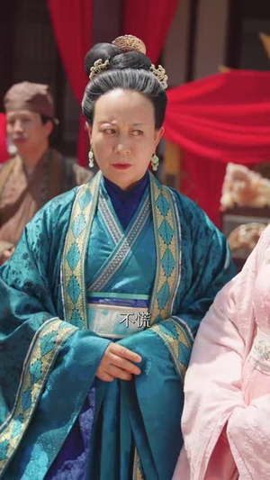 卖菜大妈竟是皇嫂（91集）短剧片段推荐