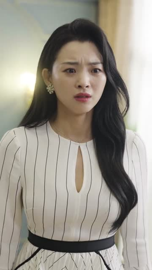 蛰伏五年,下山即超神(88集) 蛰伏五年,下山即超神(88集)火爆短剧来袭