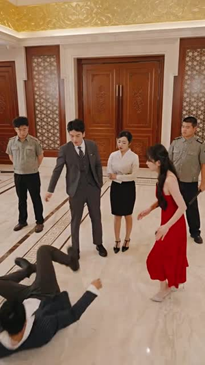 无双洗车工(79集) 无双洗车工(79集)常回家看看短剧