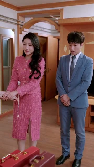 迟来的心动(100集) 迟来的心动(100集)追风的女孩短剧