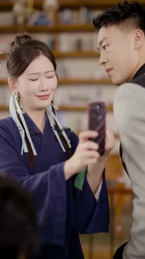 夫人，她在线直播救贺先生（89集）不用花钱看全剧