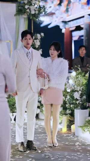 春夜泅渡（76集）热播短剧来袭