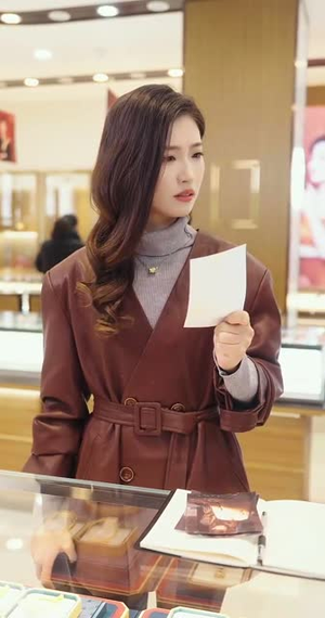 在万米高空放弃爱过的他(82集) 在万米高空放弃爱过的他(82集)免费短剧片段