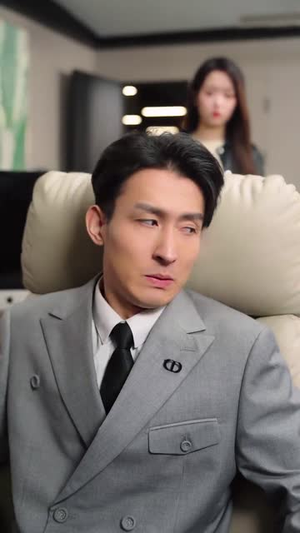 哄她过火（72集） 男主角是谁