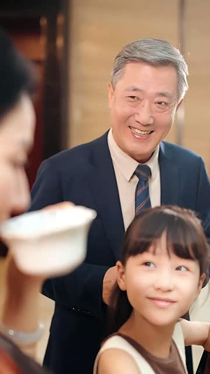 萌宝告状，农民工爹地是战神 (60集) 看精彩短剧