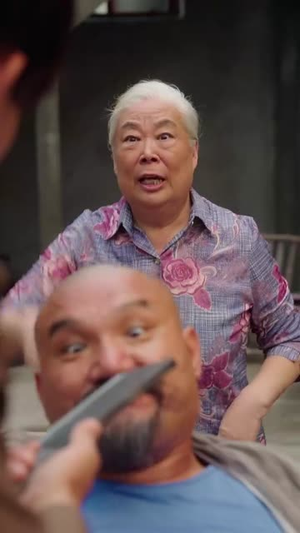 重生87我的师娘不对劲 (81集)短剧介绍