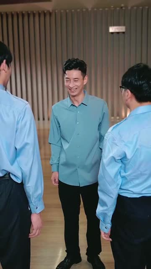 高手下山老婆是冰山女神 (85集) 高手下山老婆是冰山女神 (85集)全集