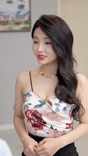 逆袭从阿姨家开始 (73集)热门短剧追不停