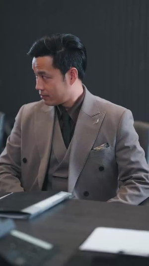 玫瑰于灰烬中重绽 (65集) 独家内容免费看