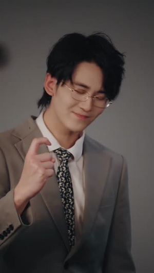 年上月光之姐姐的专属骑士（68集）短剧精彩片段