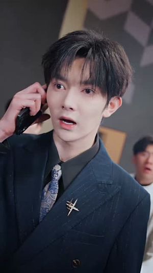 装穷被丢进恋爱盲盒后(71集) 装穷被丢进恋爱盲盒后(71集)西瓜短剧免费看