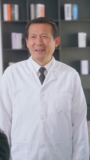 攻略女神，我选择上交自己（80集）番茄短剧看全集