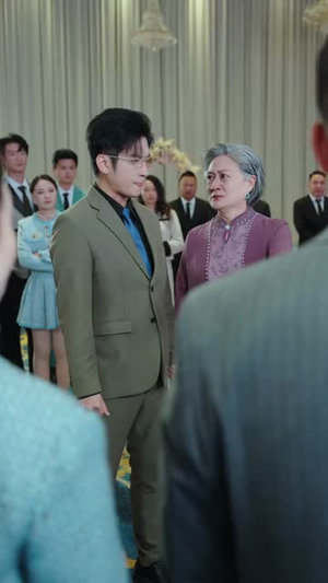 退退退这个保镖不对劲（67集）解说文案