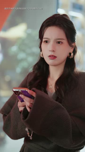 只给钱不回家的老公突然回来了(70集) 只给钱不回家的老公突然回来了(70集)推荐热门短剧