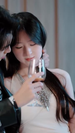 《修仙大佬重回新手村》（80集）热门短剧完整版观看-推影坊