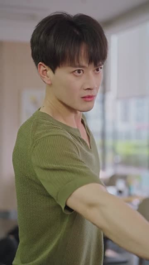 他们叫我废物,直到我亮出银针(79集) 他们叫我废物,直到我亮出银针(79集)短剧越看越精彩