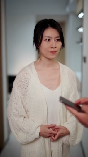 她不是不敢离(60集) 她不是不敢离(60集)分享好看的短剧