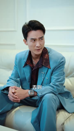 同学会上剥虾,我身份瞒不住了 (40 集) 同学会上剥虾,我身份瞒不住了 (40 集)大结局太过瘾了