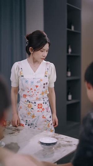离婚后她向阳而生（50 集）泪奔了