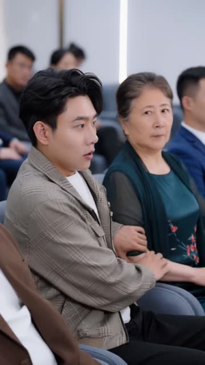 携万金归来,野花试出未婚妻真心&装穷返乡,带未婚妻登顶巅峰(67 集) 携万金归来,野花试出未婚妻真心&装穷返乡,带未婚妻登顶巅峰(67 集)熬夜看完