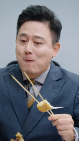 188的烤鹅腿,征服早八大学生(84 集) 188的烤鹅腿,征服早八大学生(84 集)大结局夸克网盘